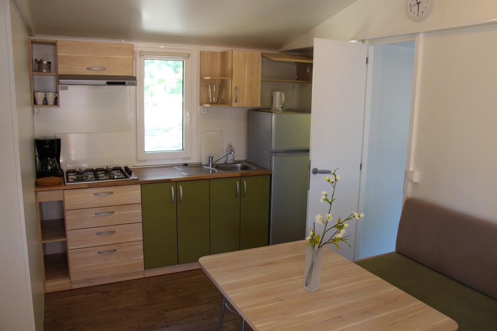 Mobile Homes Holiday Dream Baska Voda Luaran gambar