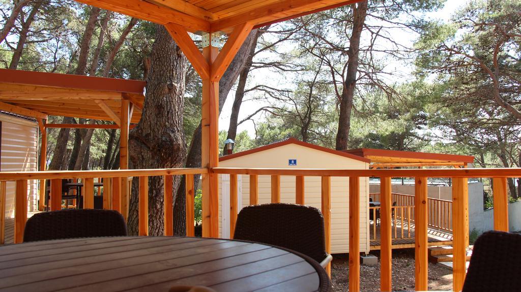 Mobile Homes Holiday Dream Baska Voda Luaran gambar
